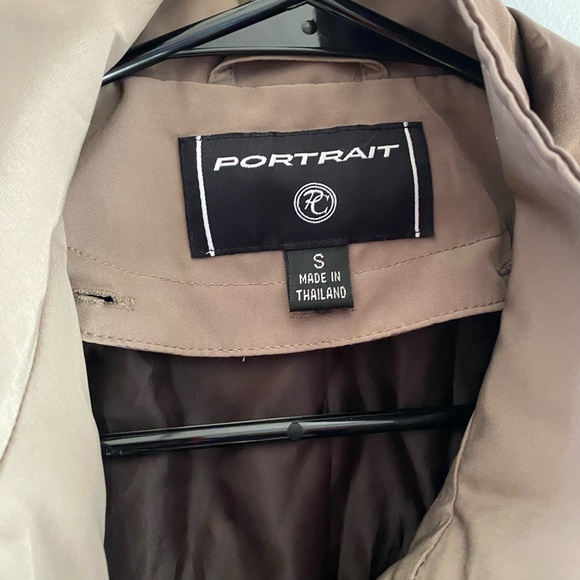 Trench coat - Picture 8 of 9